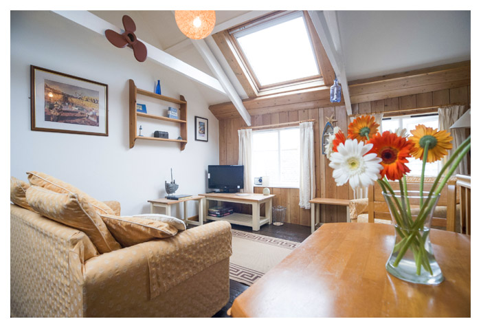 self catering in mousehole