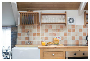 mousehole holiday letting kitchen